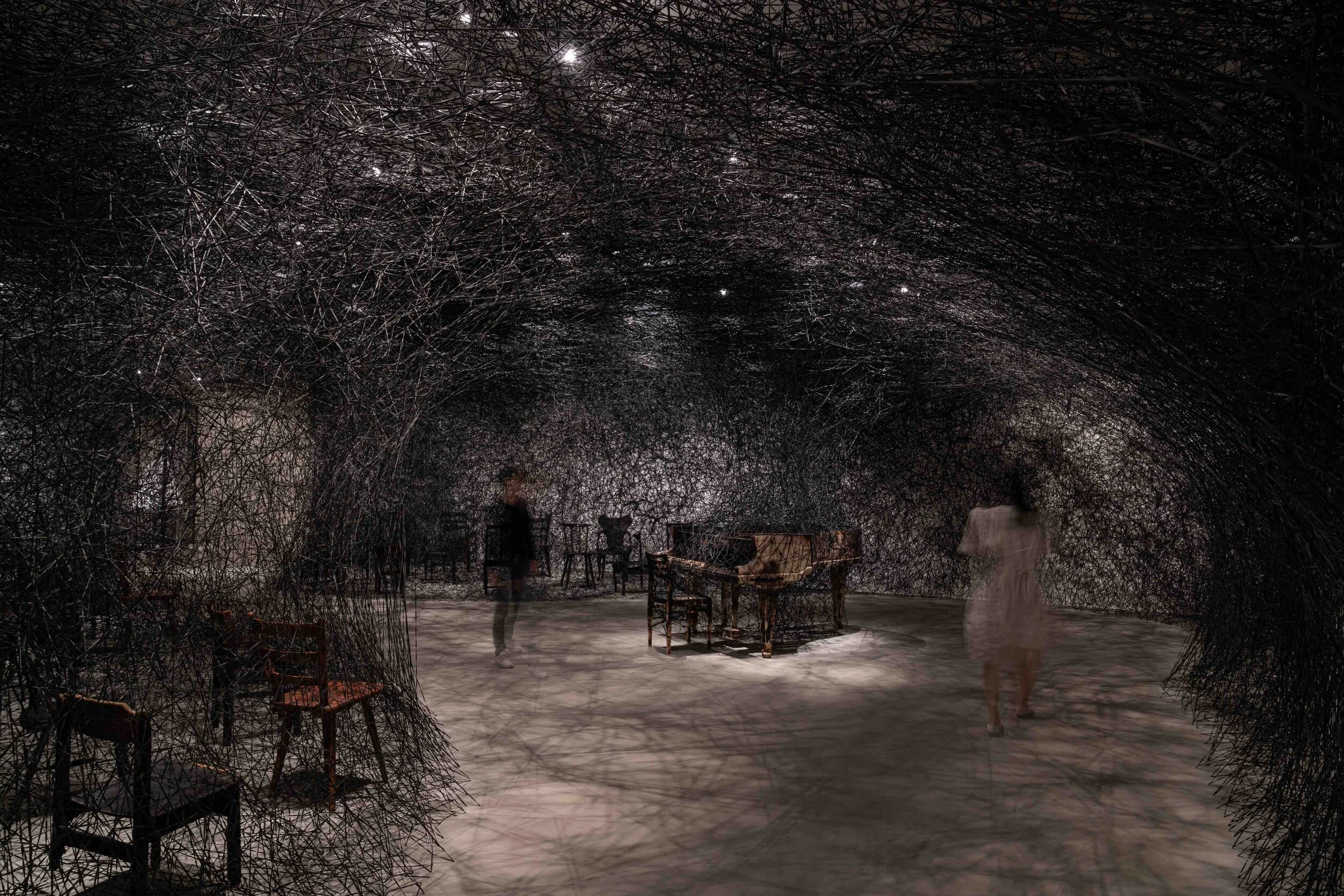 CHIHARU SHIOTA–塩田千春